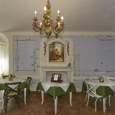 Agnolaccio Residenza D'epoca Bed & Breakfast 3*